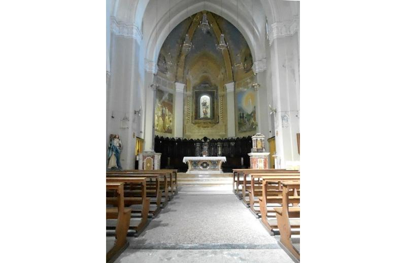 Interno della Chisa di Santa Maria Immacolata a Senigallia