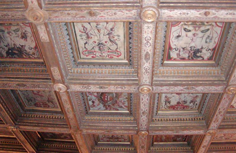 Soffitto della sala del trono del Palazzo del Duca Senigallia