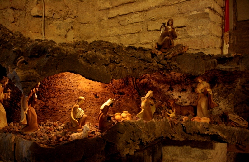 Uno degli oltre 50 presepe di Castiglioni di Arcevia