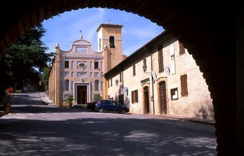 Chiesa di San Francesco di Paola, altrimenti detta del Santissimo Crocefissodi Castelleone di Suasa