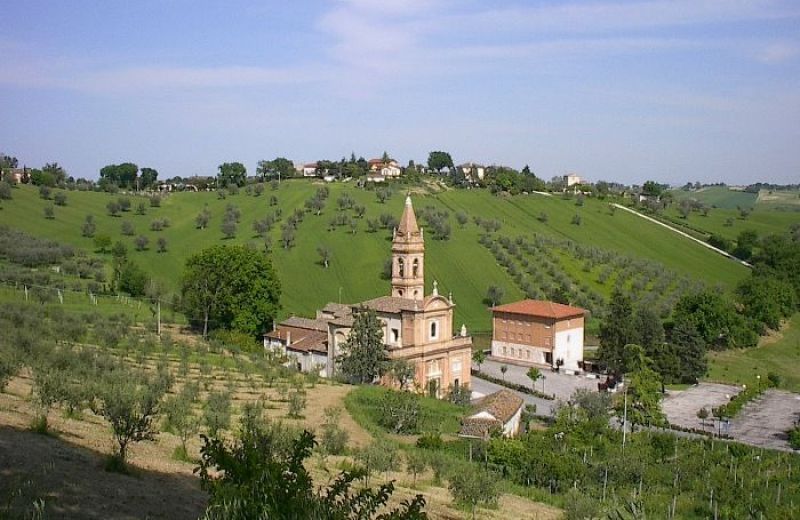 Santuario campestre della Madonna della Rosa di Ostra