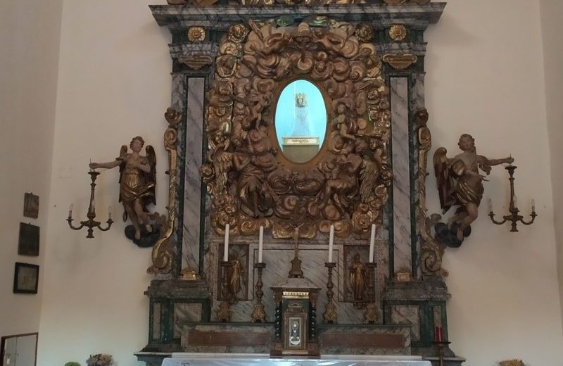 Macchina barocca del Santuario della Madonna delle Grotte a Mondolfo